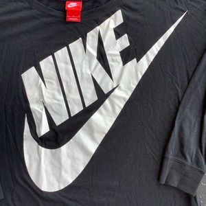 Nike black top